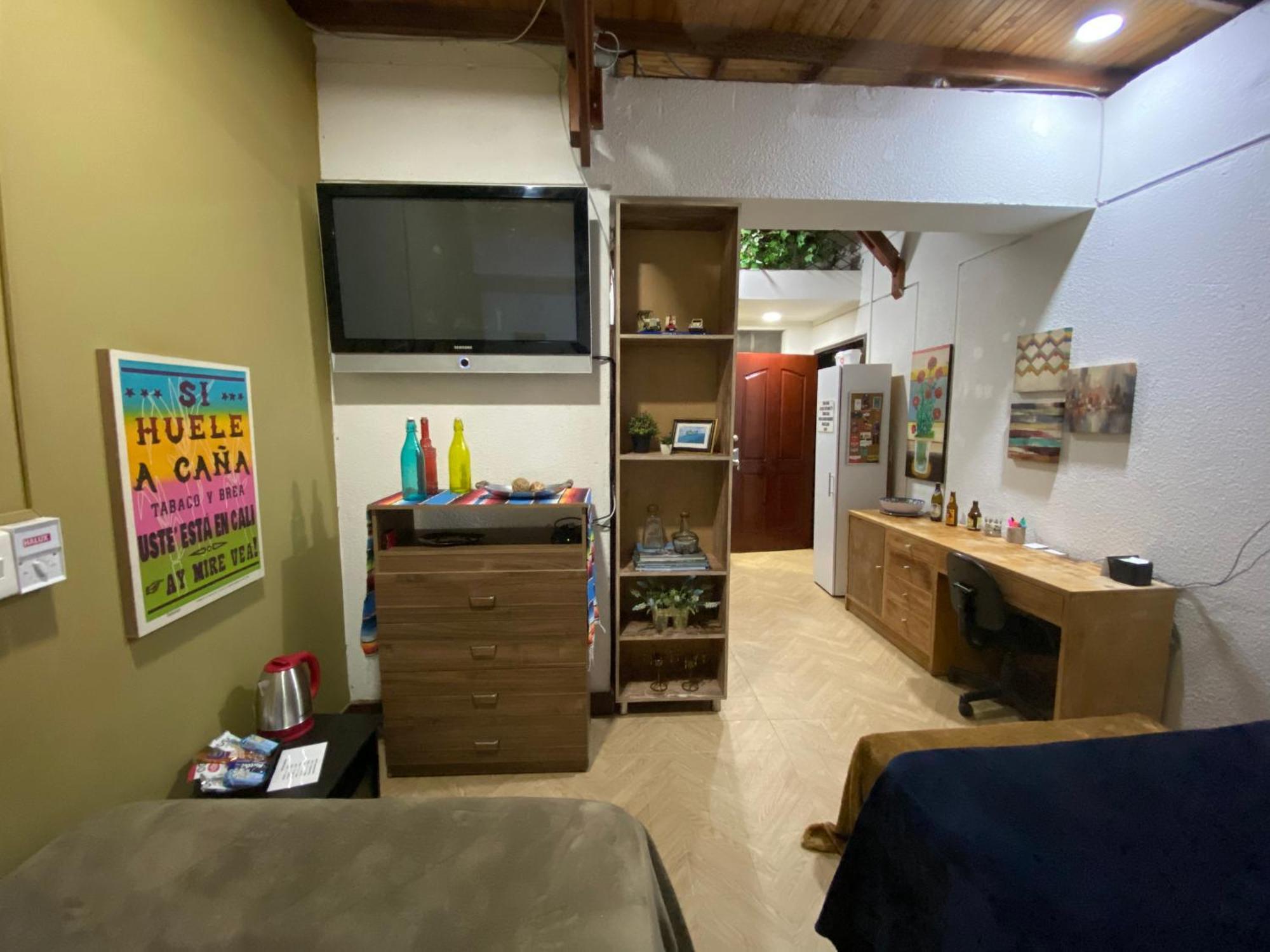 Apartarstudio Muy Bien Ubicado, Cercano A Todo!! Cali Ngoại thất bức ảnh
